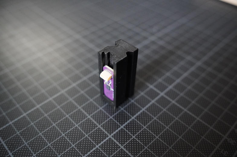 bracket with fully inserted pcb from the back
